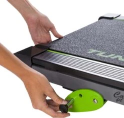 Tunturi Cardio Fit T30 Loopband - Inklapbaar - Hardloopband - 12 Traingsprogramma's - LCD Monitor - 0,8 Tot 12,0 Km/u -FitForce Outlet Winkel 1200x1145 6