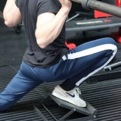 Recovery Riches Slantboard - Metalen Incline Stretch Board - Knie En Heup Gezondheid - Knieversterker - Squat Wedge Bord - Knieherstel - Slant Board - Knees Over Toes Guy 10 Recovery Riches Slantboard - Metalen Incline Stretch Board - Knie En Heup Gezondheid - Knieversterker - Squat Wedge Bord - Knieherstel - Slant Board - Knees Over Toes Guy -FitForce Outlet Winkel 1200x1200 1208