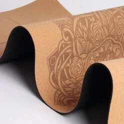 Merkloos TDR - Yoga Mat Met Tas- Natuurlijk Kurk En TPE - Vrij Van Schadelijke Stoffen, Hypoallergeen En 100% (biologisch) Afbreekbaar - Zeer Geschikt Voor Yin Yoga En Kundalini Yoga Met Draagtas En Draagband- 183x66x0,5 Cm - Mandala Bloem -FitForce Outlet Winkel 1200x1200 1622