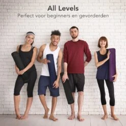 LifeGoods Yogamat - 61x183x0,6cm - Draagriem - Extra Dik - Zwart/Grijs 14 LifeGoods Yogamat - 61x183x0,6cm - Draagriem - Extra Dik - Zwart/Grijs -FitForce Outlet Winkel 1200x1200 814