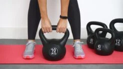 Kettlebell 12 Kg Voor Binnen En Buiten Kunststof Zwart 13 Kettlebell 12 Kg Voor Binnen En Buiten Kunststof Zwart -FitForce Outlet Winkel 1200x675 3