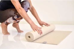Love Generation ● Yoga Mat ● Fitness Mat ● Zand ● 6 Mm Dik -FitForce Outlet Winkel 1200x794 2