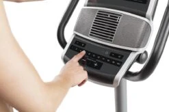 Hometrainer NordicTrack GX2.7U - Fitness Fiets Incl. Trainingscomputer - Zwart 10 Hometrainer NordicTrack GX2.7U - Fitness Fiets Incl. Trainingscomputer - Zwart -FitForce Outlet Winkel 1200x799 42