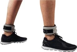 Tunturi Variabel Enkelgewichten En Polsgewichten - 2x 0,5 Kg - Grijs 21 Tunturi Variabel Enkelgewichten En Polsgewichten - 2x 0,5 Kg - Grijs -FitForce Outlet Winkel 1200x822 2