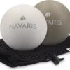 Navaris Lacrosse Massageballen - 2x Triggerpoint Massage Bal Voor Rug, Benen En Nek - Fascia Voetroller Ballen Voor Zelfmassage - Set Van 2