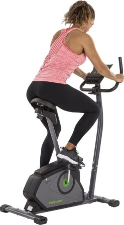 Tunturi Cardio Fit B40 Hometrainer - Fitnessfiets Met Lage Instap - 8 Weerstandsniveaus - Voorzien Van Tablethouder En Transportwielen -FitForce Outlet Winkel 661x1200