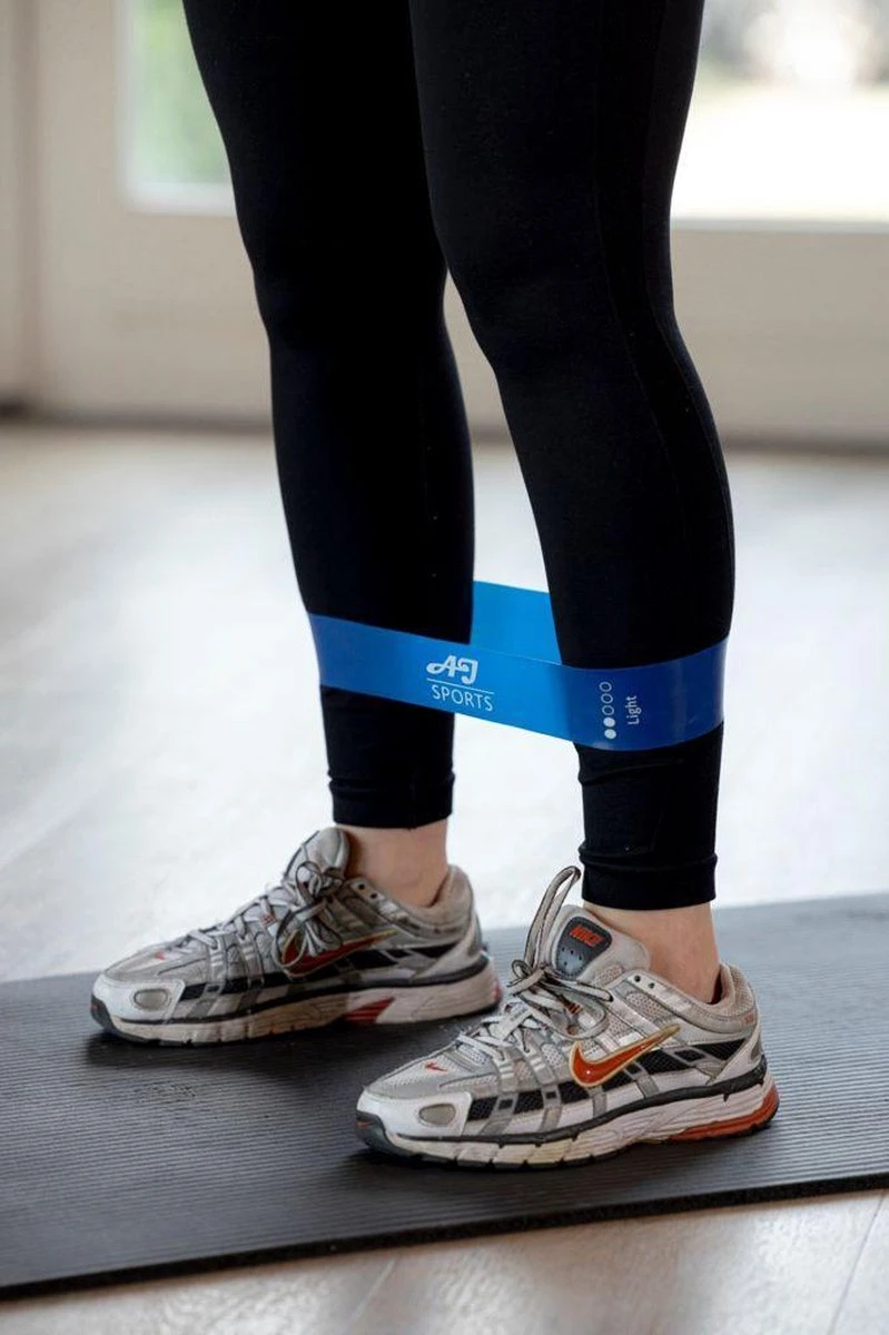 AJ-Sports Latex Weerstandsbanden - Booty Bands - Fitness Elastiek - Weerstandbanden - Set Van 5 Weerstandsbanden - 5 Verschillende Weerstanden - Resistance Band - Fitness Band - Fitness - Workout - Inclusief Draagtas 3 AJ-Sports Latex Weerstandsbanden - Booty Bands - Fitness Elastiek - Weerstandbanden - Set Van 5 Weerstandsbanden - 5 Verschillende Weerstanden - Resistance Band - Fitness Band - Fitness - Workout - Inclusief Draagtas - Afbeelding 3