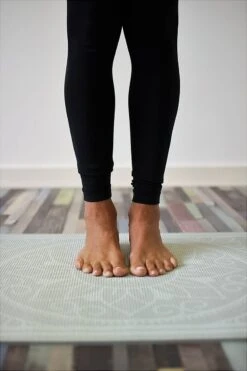 Love Generation ● Design Yoga Mat ● Fitness Mat ● MagicCarpet Print ● Mint -FitForce Outlet Winkel 799x1200 3