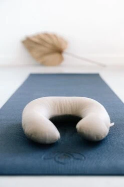 Yogamat Sticky Extra Lang Indigo - 200 Cm - Lotus | 6 Mm | Fitnessmat | Sportmat | Pilates Mat 15 Yogamat Sticky Extra Lang Indigo - 200 Cm - Lotus | 6 Mm | Fitnessmat | Sportmat | Pilates Mat -FitForce Outlet Winkel 799x1200 6