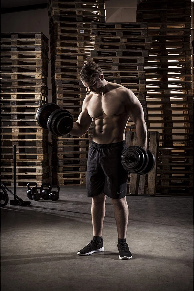 Tunturi Dumbbellset - Halterset - Totaal 15 Kg - Zwart Vinyl - Incl. Gratis Fitness App 2 Tunturi Dumbbellset - Halterset - Totaal 15 Kg - Zwart Vinyl - Incl. Gratis Fitness App - Afbeelding 2