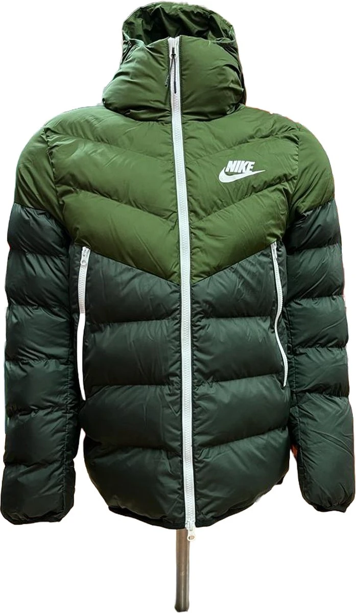 Nike Jas - Groen - Maat M 1 Nike Jas - Groen - Maat M