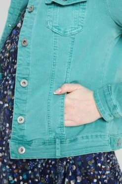 Cassis Kort, Effen Jeansjasje Met Daimlook En Knopen -FitForce Outlet Winkel 799x1200 1